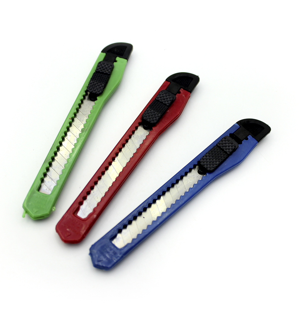 BISTURI PEQUEÑO ECONOMICO (DISPLAY X 12UNDS) [PAC60041-89 / PAC10029-89]